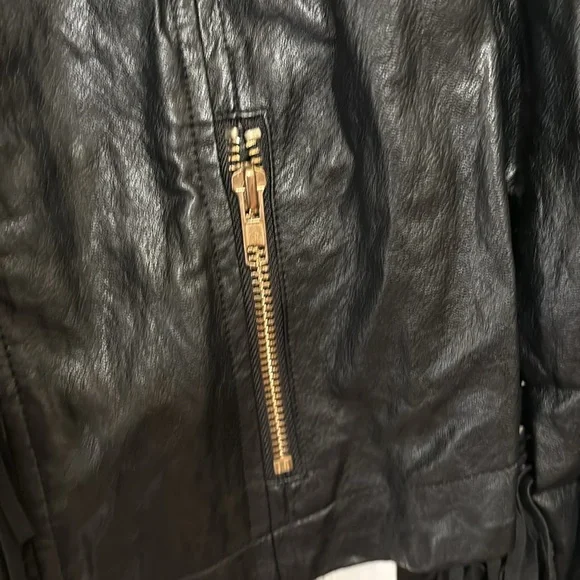NWOT faux leather crop fringe jacket - Picture 4 of 5